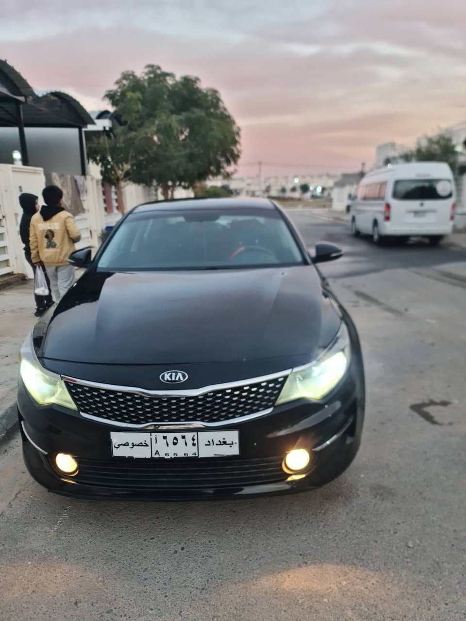 کیا اوبتیما
دبي
2016
مابە گص ای شی
فقط جاملغین وارء صبغ
دعم خفیف
ماشی 107
 یگولون یمکن رقمه
من شهر 3
للجنوب
گیر فولیوم
عند ثلاثە نوعیە ماشی
سبورت، ایکو، عادی
تایرات لوک

السعر 75
***********
مکان کلار
