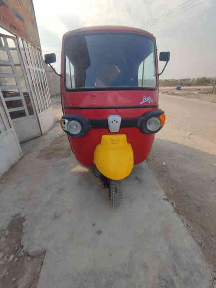 سلام عليكم تكتك لبيع موديل 19 كامله نقصهه قمجي فقط مكينه بلاديه اوراق السبعه كامله كهربايات كلهه شغاله تخم تاير جديد جادر جديد دوشمه جديده كاعيه جديده ما بيهه نقص لو برغي كشرهه كلش نضيف شوفت عينك مكاني بابل السكندريه السعر قفل 1500 رقمي ***********
