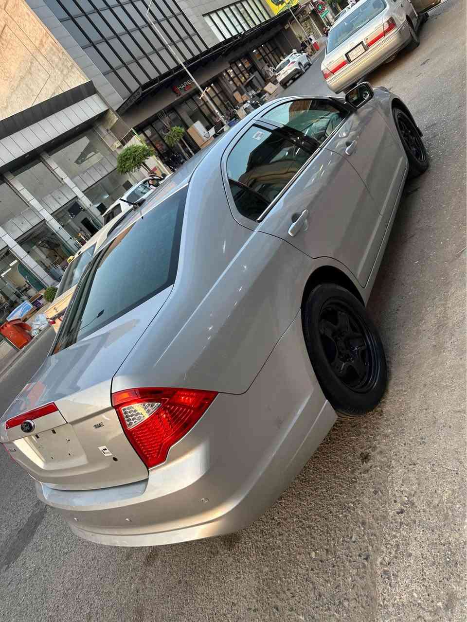 Ford fusion SE 
مـۆدێـل ٢٠١٠ - مــواســەفـات SE - بــێ بــۆیــاخ 
سەنەوی و ڕەقەم هەتا ٢٠٢٩ تــازەیــە - تایەی تازەیە - تـەپەی گێری نییە - مەجموعەی سوکان بیلادی - بلوتوز - سیستمی Microsoft-  گــێڕ و مـەکـینە و کـارەبایی و تەحویل و غەرامە بە شەرت 
لە سلێمانیم 
*********** السليمانية, العراق
