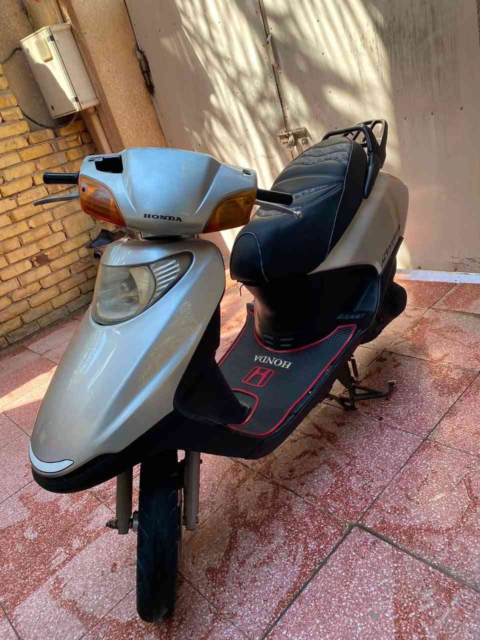 سلام عليكم
سبيسي ياباني للييع
🚨مكينة مفتوحة 
🚨لا تنقص ولا تبخر
تايريات جديدات ☑️ 
سلف جديد ☑️ 
كابرتير جديدة ☑️ 
باتري جديد ☑️ 
✅لايت اشاير كلة شغال
دراجه ناعمة خير من الله
عوزها ترتيبات بسيطة
السعر 🚺: 475.  وبيها مجال بسيط
للاستفسار اكثر اتصل
***********

