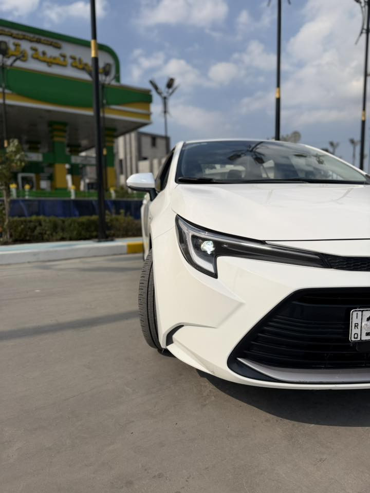 السلام عليكم
موديل 2025

كورلا. شكل الأمريكي 

كفاله عامه

ماشيه 24

بصمه

رادار امامي وخلفي

كشنات جلد

داخل احمر

سايد بريك كهربائي 

كروز سرعه

باقي الموصفات معروفه

بسمي تحويل مباشر 

والسياره كفاله عامه

مكان السياره بغداد جميله

***********
