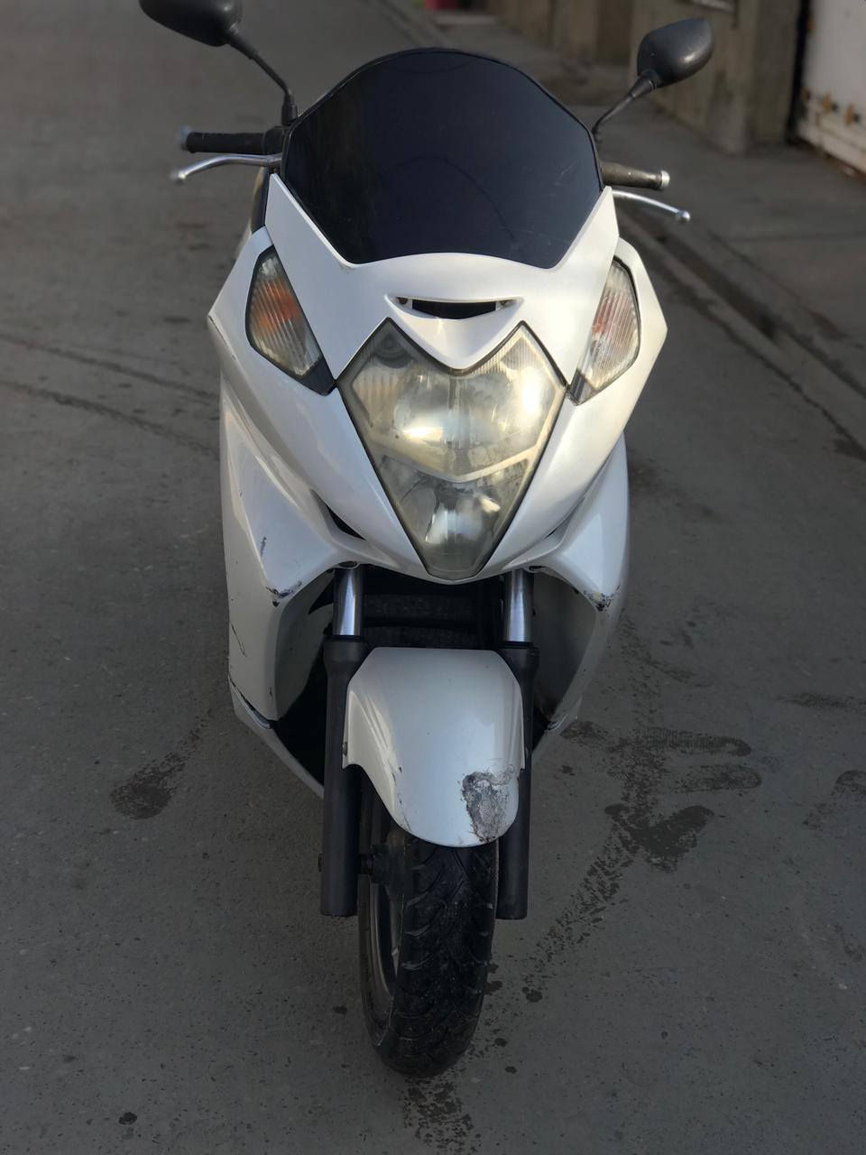 سلفر ونج مكينه ٦٠٠
نضافة ٧٠بالميه 
كله شغال
مكينه مكفوله 
السعر ١٢ ورقه
للاستفسار اتصل ***********
مامتواجد على الفيس
