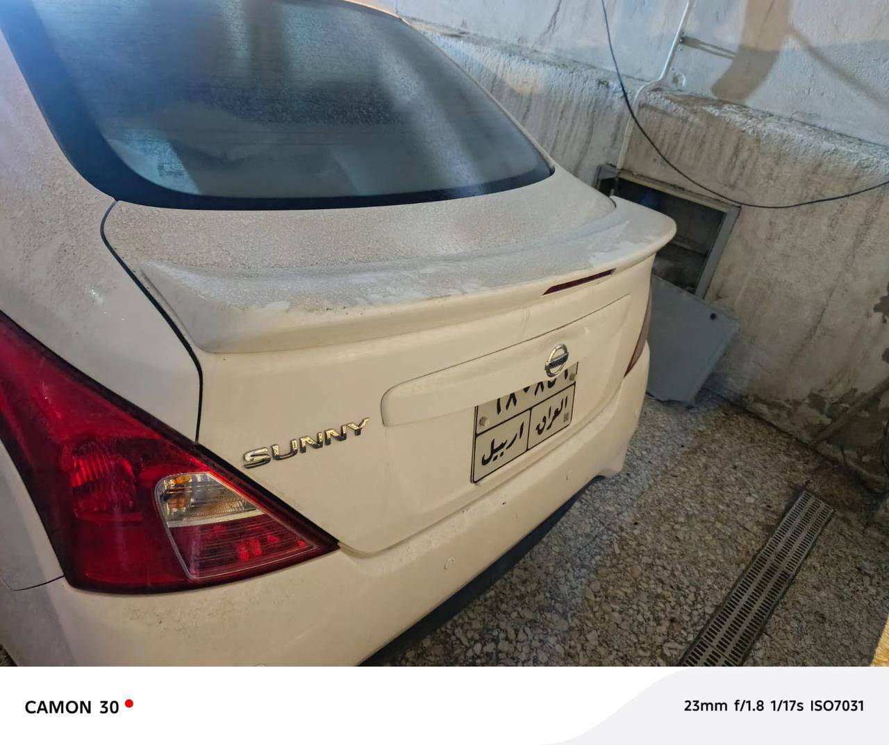 سلام عليكم
سني هندي باسم الشركه 2021
سنويه ضايعه وعندي بيها 
وكاله وقرار قاضي وكتاب مفقودات
جاملغات الاماميه بيهن طاخات 
والجاملغ الخلفي بي بارد فقط 
#السعر 92ورقه 
رقم الهاتف ***********
