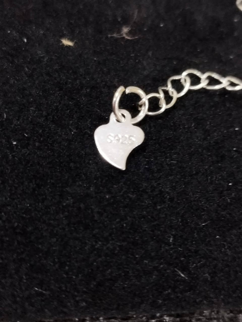 تخم. فضه متكون. من. سوار. وحجل. وزنجيل. طويل. مختوم 925 نوع. جيسكا. الي. مهتم. يتواصل  خاص


**إذا كنت صاحب هذا الإعلان وتريد حذفه لأي سبب، رجاءا أرسل رسالة إلى الدعم الفني**