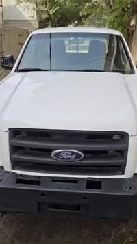 فورد رنجر مزاد 2008 سعرها 70$بيها مجال  مدفوع للمعقب مال معامله مالتها...