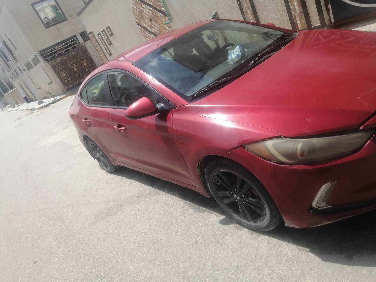 النترا مديل ٢٠١٧ وارد أمريكا 
البياعة شراية لا يجوني رجاء

سيارة مكينة وكير وتايرات جدد بدلتهن قبل شهر

الي يدورلة سيارة يسترزق بيها  حياه الله ان شاء الله ما يتعب من وراها
تحتاج فقط حدادية أمامية وبعض النواقص البسيطة

السعر ٩٨ ورقة السعر غير قابل للنقاش رجاء 
مكان السياره البصرة الزبير
راعيها موجود بالناصرية تريد وكالة او تحولها بسمك باقية بينك وبينة
ملاحظة السيارة تجي تأخذها تفر بيها العراق كلة اذا حاب   
هاتف ***********
