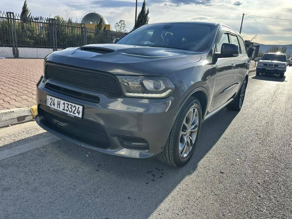 دورنكو موديل 2020  محرك 3600 بيه بنيد وجاملغ وشويه من باب الصندوق رقم دهوك  وباسمي مواصفات جي تي المعروفة داخل جلد وتحكمات وغيرها تخم تاير وحدادية صدر كاملة وما بيهه نقص ماشية 200 الف ميل
السعر دفترين وبيهه مجال
مكان السيارة السليمانية 

د. محمد
***********
