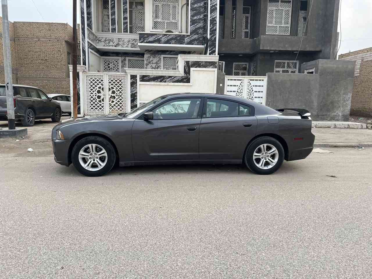 جارجر ١٤مكفوله من الكص سياره جديده طخم تاير حداديه كله جديد السعر٦٠ ادوات
***********
