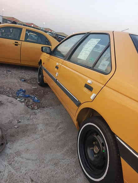 السلام عليكم لميس للبيع موديل 16 مكينه كير جدد حداديه اماميه خلفيه جديده تبريد ثلج تخم تاير جواها ميكانيك واحد عل واحد امامي خلفي كله جديد سياره تراي يونس كلشي ما عايزها بوجهك للشارع عليها هيئه 500 تنزل من السعر مالتها غرامه صفر مكانها بغداد عارضيها 49 وبيها مجال للشراي بيها ملاحضات بسيطه بالكشر فقط مكفوله من الضربه والتبديل اتصل وادلل ***********
