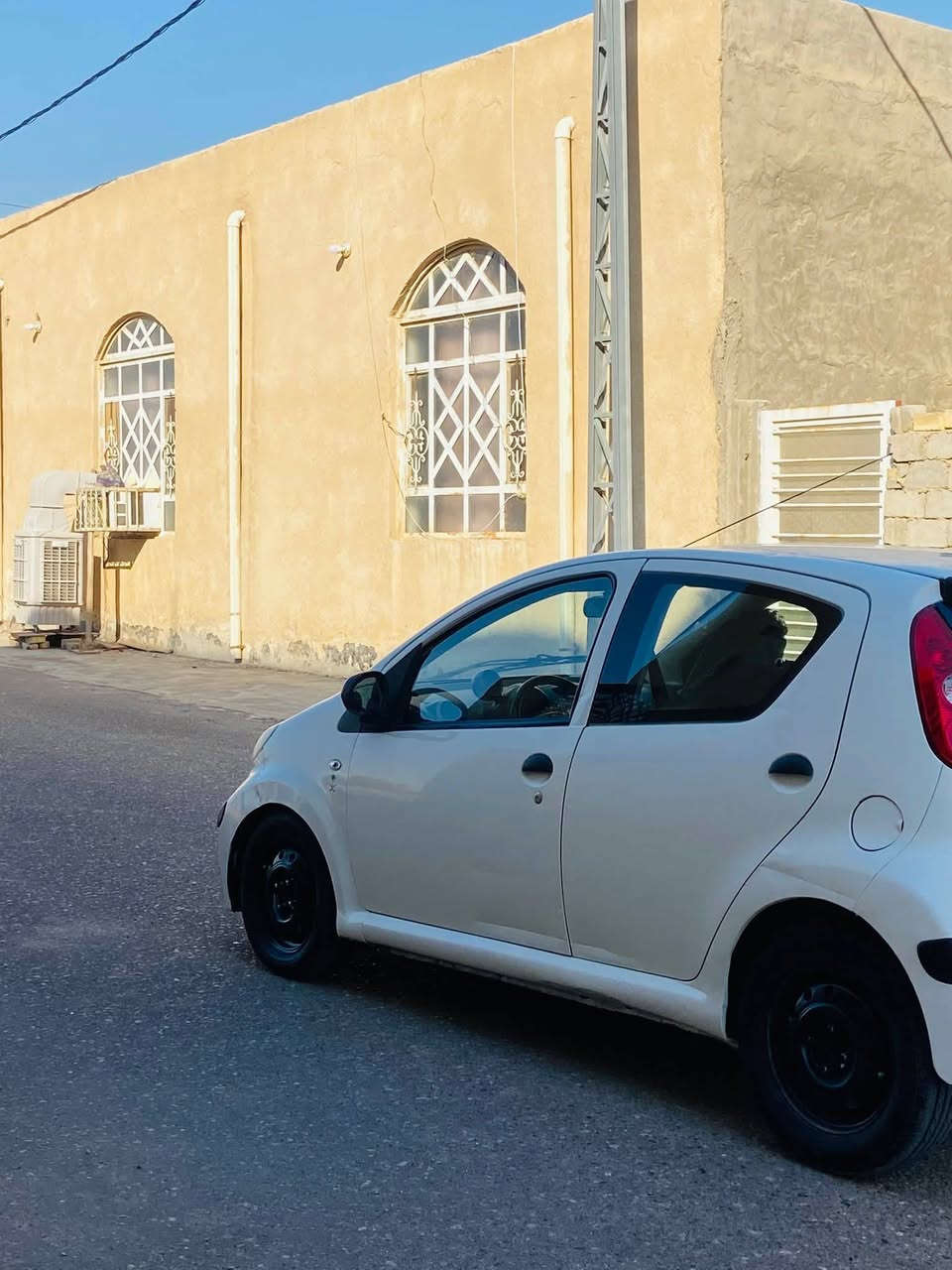 سلام عليكم لبيع بي واي دي f0 موديل ٢٠١٠ رقم بغداد سنويه 26
السيارة جاهزة كير محرك حدادية تخم تاير كير عادي بدون ضربة او تبديل كفالة السعر 30وبيهه مجال لاستفسار
***********
