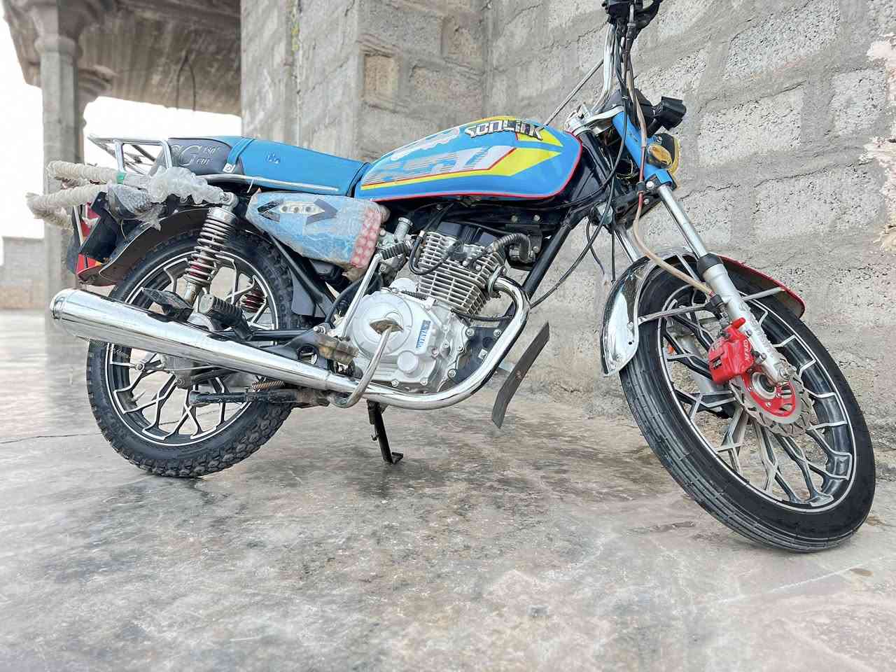 بعد السلام
درااجه 5 گير موديل 2024 نشااط فوول ومحرك شرط ماامطخوخ صبانه درااجه مااذب عليهاا ربع منفيس موجود سعر 650 وبيهاا مجاال خاص او  ***********
