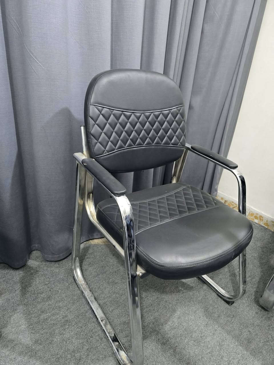 كرسي اللعاب كيمنك عدد ١
كرسي مكتبي عدد ٢ وسط 
كرسي مكتبي عدد ٢ كبير 
السعر على الخاص


**إذا كنت صاحب هذا الإعلان وتريد حذفه لأي سبب، رجاءا أرسل رسالة إلى الدعم الفني**