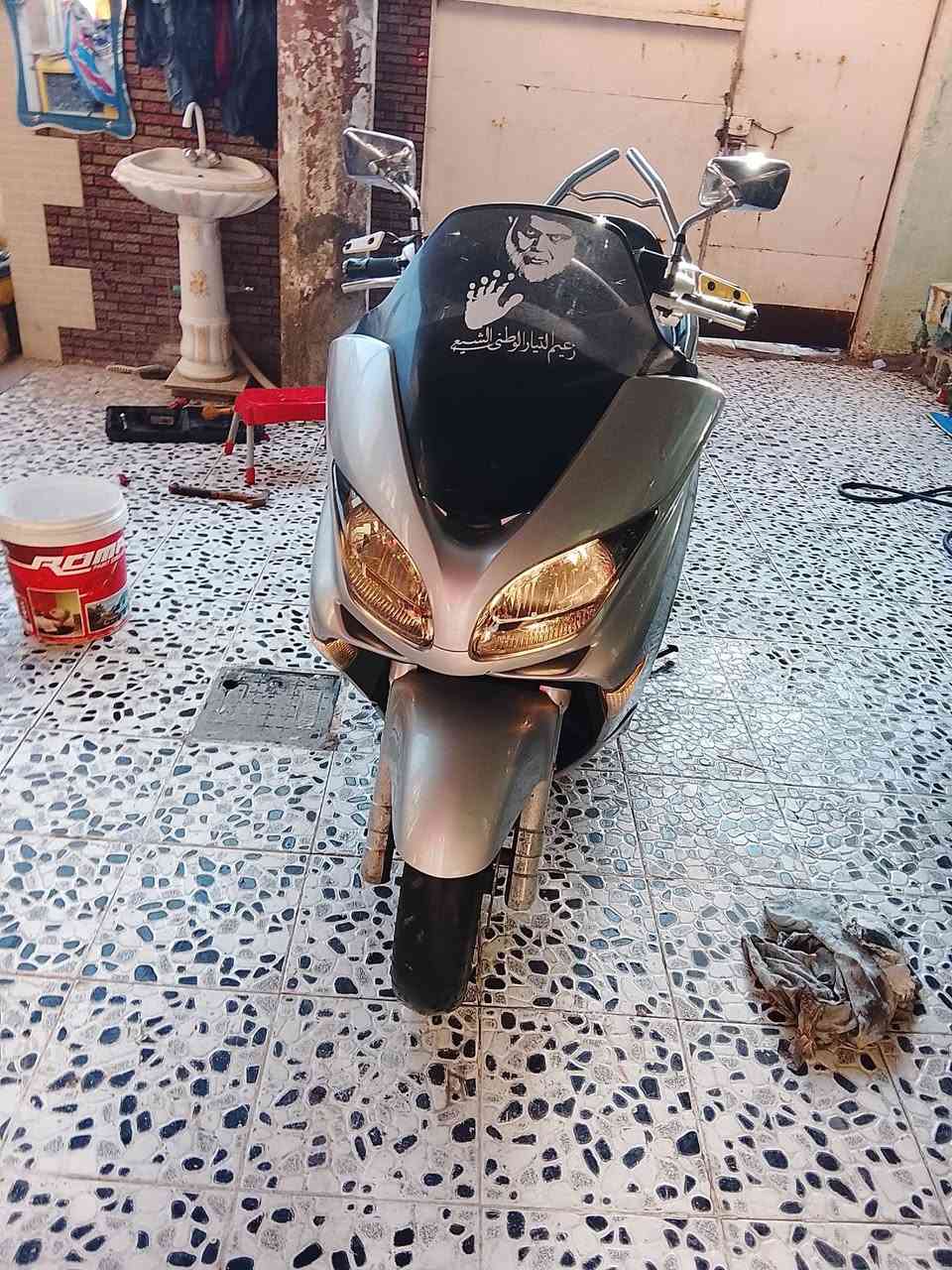 ٠٩كرستال مكفوله عميه مكينه مكفوله مكانها كوت احلى من الصور دراجه جاهزة من كلشي السعر ٩٠٠  تواصل ***********
