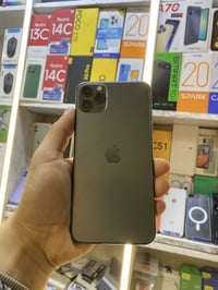 ايفون 11برو ماكس  ذاكره 256 بطاريا 100 نموذج M شاشه 🧪بيها فطور بسيطه م...