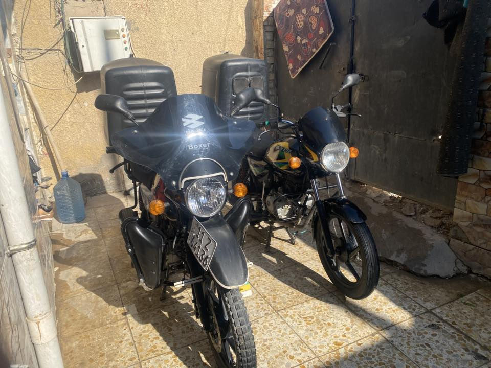 السلام عليكم دراجتين بوكسرات وحده جبلي موديل 23 نازله بل 24 مرقم ماشيه 16 الف
كفاله عامه 
ولثانيه بوكسر كلاسك موديل 23 نازله بل 24 كفاله عامه فقط اوراق استنساخ 
العنوان بغداد 
***********
