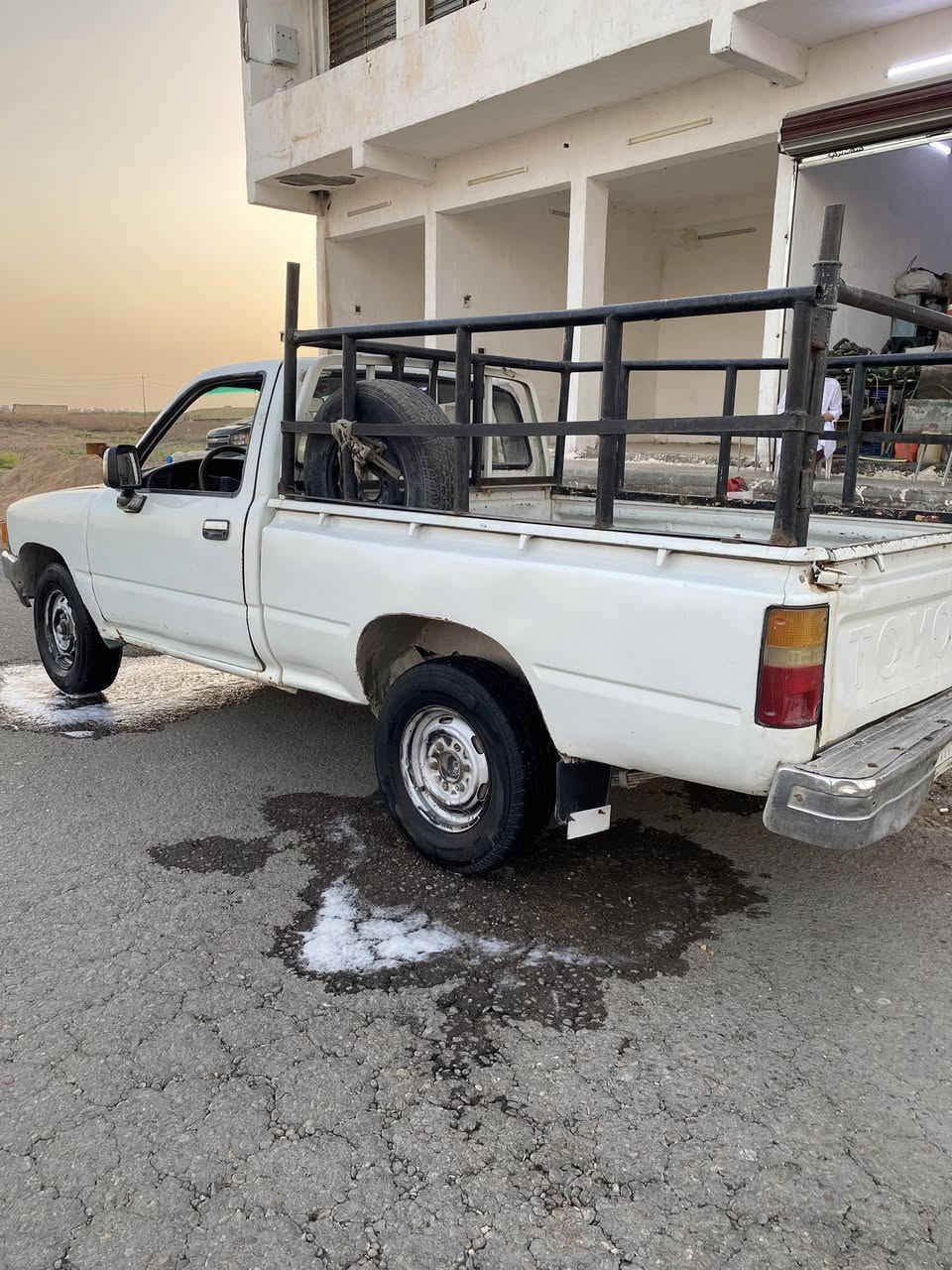 سلام عليكم بيكم البيع 
رقم بغداد بسمي السعر ٣٥ 
   ***********
