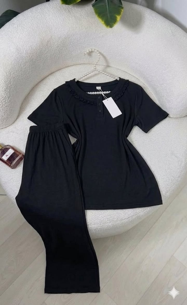 سواد فاحم كوالتي عالي سعر ٩ قياسات Lxlxxlxxxl


**إذا كنت صاحب هذا الإعلان وتريد حذفه لأي سبب، رجاءا أرسل رسالة إلى الدعم الفني**