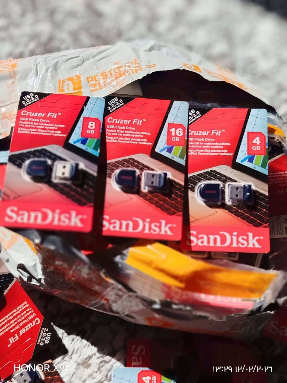 السلام عليكم
فلاش حجم 16 كيكا عدد 12 سان دسك الاصلي
فلاش حجم 8 كيكا عدد 16 سان دسك الاصلي
فلاش حجم 4 كيكا عدد 16 سان دسك الاصلي
رام حجم 64 كيكا عدد 4  سان دسك الاصلي 
الي يخدمنه ينطي بيهن سعر توصيل موجود


**إذا كنت صاحب هذا الإعلان وتريد حذفه لأي سبب، رجاءا أرسل رسالة إلى الدعم الفني**