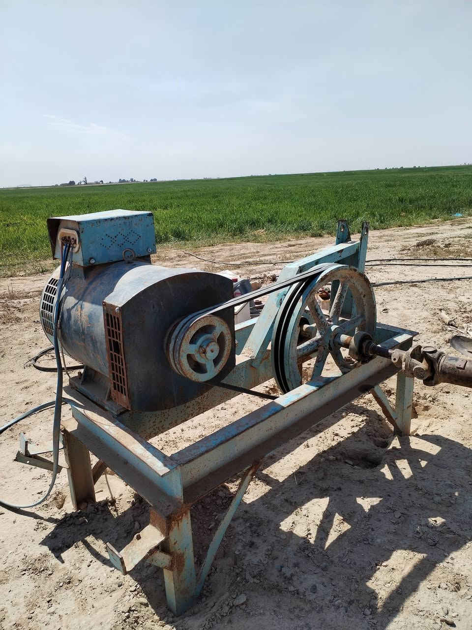 رأس توليد كهرباء 50 حصان مع القاعده كامل مثل ما موضح بالصوره ثري فيز بديل للمحرك كهرباء فول يشغل ماطور 40 حصان مع ألمرشه المحوري... ***********
