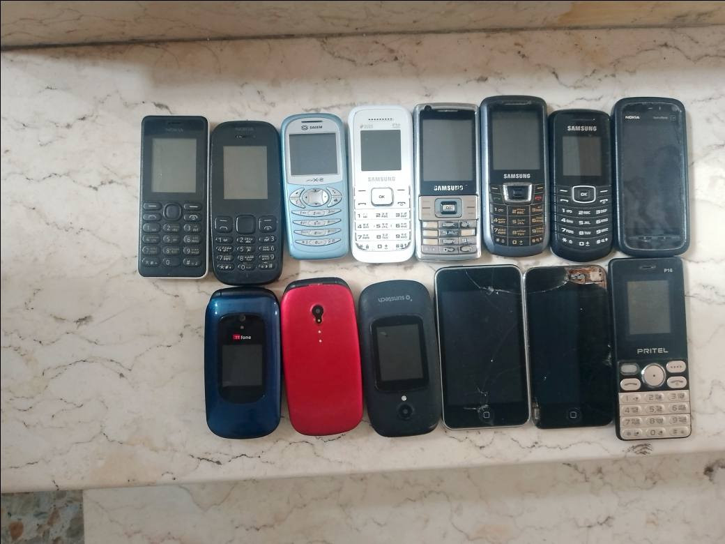 السلام عليكم عندي اجهزه عطلات طافيات العدد ١٤واحد ابيعهن كلهن ب٢٥شلع العنوان الأمين  الثانية اسكينه شارع المكاتب رقم الهاتف ***********يوجد واتساب توصيل ماعندي
