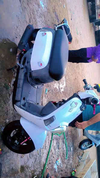 للبيع ماكس بوليس دراجه بلجيس زيرو  صارلها شهرين من خذناها من لوكيل ب800 بيها مجال ***********    ***********
