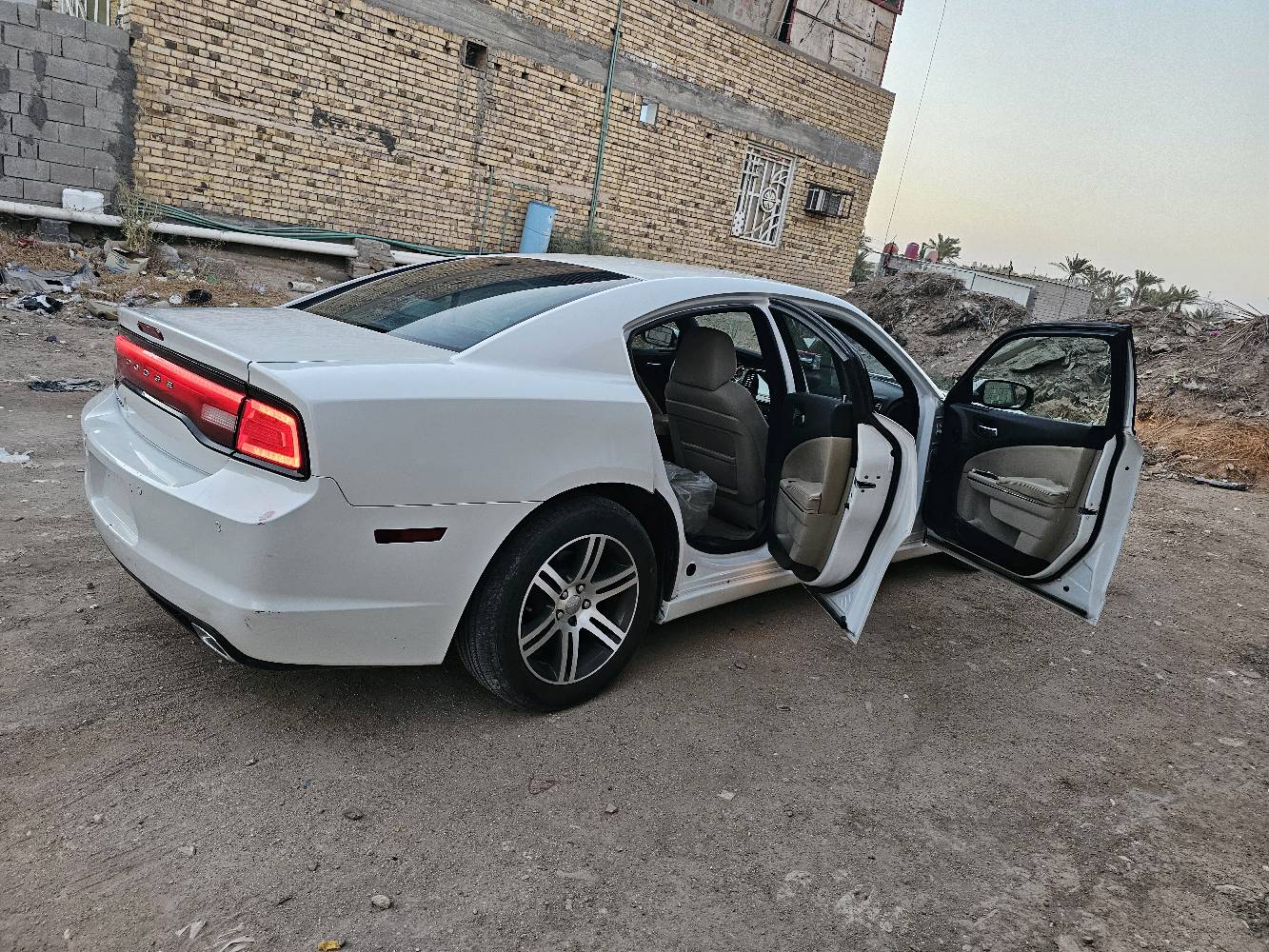جارجر ادوات بدون كص محرك المرغوب ٣٦٠٠ سته سلندر كير طيارة ٨ نمر ٢٠١٤ كفالة عامه سرقه انتربول عشاير  خليجي جاهزة تبريد حداديه تخم تاير السيارة متومة وجاهزة رقم انكليزي اربيل وسنويه السعر المطلوب ٦٨ او مراوس للاستفسار اتصال او واتساب على رقمي ***********