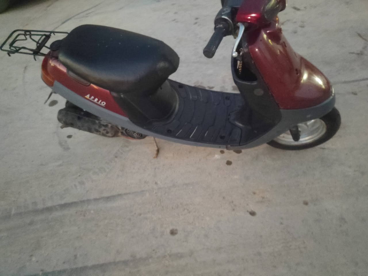 السلام عليكم
ماطور بوتين للبيع  محرك شرط 
 شاصي شرط ويرمينه شغاله كلها سلف شغال بس باتري يعوزه كيج سرعه شغال درع اصلي تحريكه ومعدل يكمز من جواك الماطور جاهز ربع ماتصرف عليه السعر 250 وبي مجال مكاني حي صدام الاستفسار 

***********
***********
