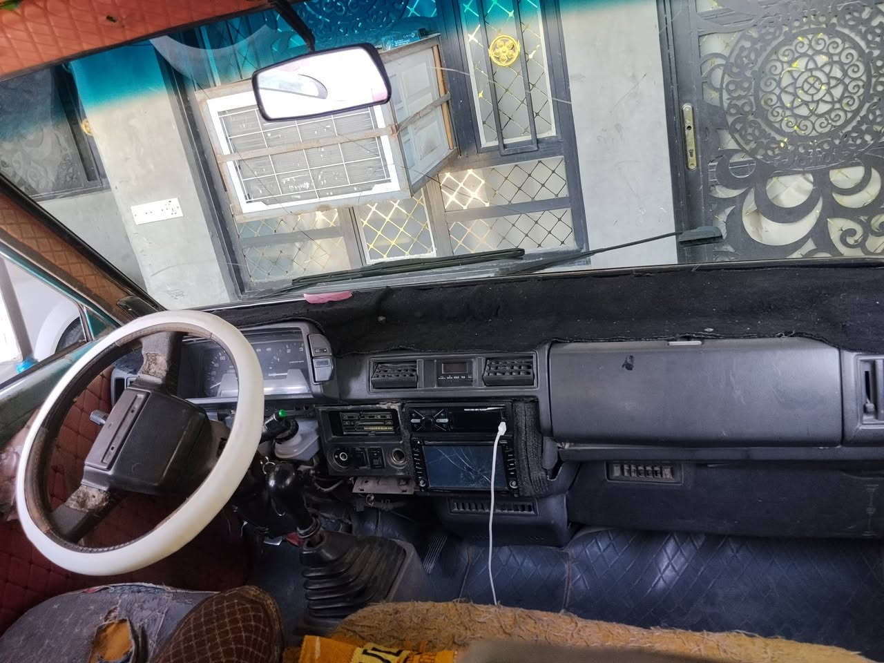 السلام عليكم 
كيا بستا للبيع موديل 93 
سياره كير ومكينه  كفاله خير من الله 
سنويه صاقطه من شهر ال 2 صار سنه ونص
مكان السياره ديالى المقداديه
للأستفسار /***********
او مراسلةة الصفحه
