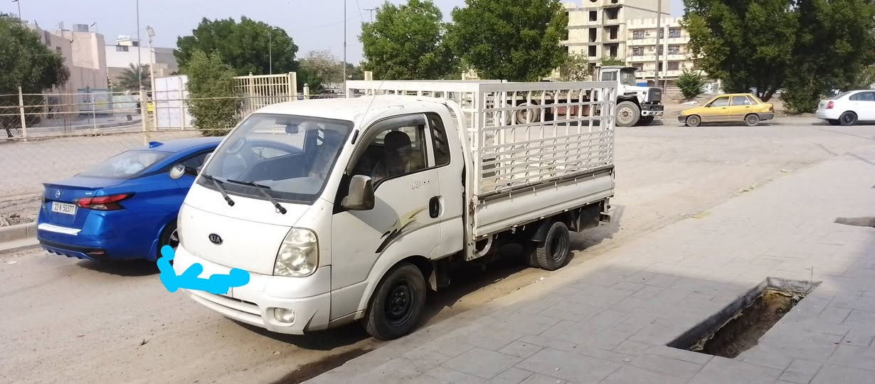 كيا حمل موديل 2010 رقم بغداد انكليزي تحويل ثاني يوم السعر 90 ورقة وبيه مجال مكانه بغداد الجديدة - الغدير تلفون ***********
