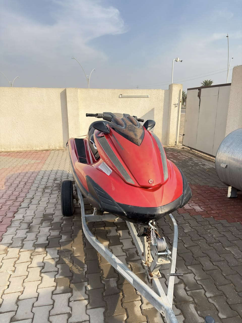 جت سكي للبيع
موديل 2015 لون احمر
گشر نضيف 
محرك 1800 سوبر
مشتغل 300 ساعة 
للاستفسار الاتصال
***********
