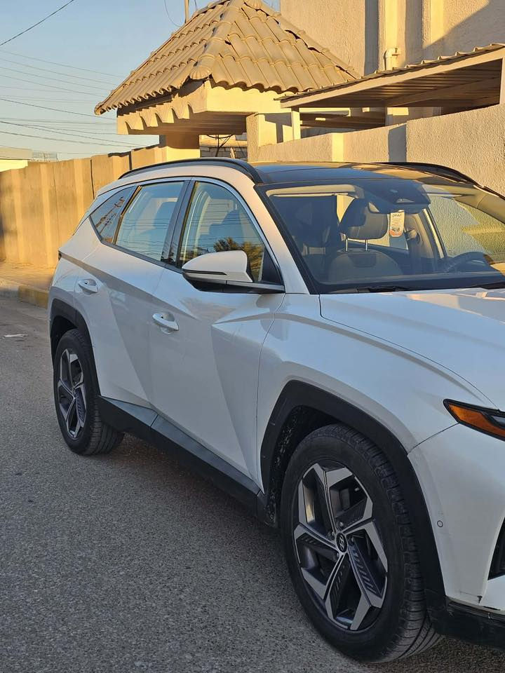 توسان هايبرد لمتيد
2022  
فول فول مواصفات  لمتد 1/1 VIP
 رقم بغداد
حجم المحرك 1600 تيربو
1- بصمه + بصمه ابواب لمس
2- بانوراما 
3-كيج الكتروني متغير 
4- ( كاميرات عدد 5 ) 
5-كير دكمه  
6-نقط عمياء
7-رادارات امامي خلفي جانبي
8-قيادة الية 
9- تتقدم للامام وللخلف ب بصمه
10-هندبريك بصمه
11-كشنات جلد ابيض
12-كشنات كهرب
13-كشنات خزن ميموري
14-كشنات تبريد وتدفئه امامي خلفي وتدفئه استيرن
15-بك لايت لد
16- لايت لد + زينون
17- شاشة كبيرة لمس
18- تثبيت سرعة
19- من تشغل اشارة يقلب الكيج كامره
20- شارة جانبيه
21- ويل كب كبير كروم
22-تحديد مسار 
23-صندوق كهربائي
24- فول تحكمات ستيرن
25-تبريد لمس
26- السماعات شركة BOSE
26- شحن وايرلس
27-نظام gps خرائط
28- شفتات كير ب ستيرن
29- حساسات امامي خلفي
30 - تشغيل عن بعد 
31 - اوتو بارك 
32 - المرايه الوسطيه (اوتو دم ) يعني الي وراك مشغل عالي المرايه اوتماتيكي اصير سوده 
33 - مود ادرايف ( اقتصادي - سمارت - سوبر - وثلجي )
34 - سياره فور ويل اج تراك 
35 - نظام نزول منحدرات 
37 - نظام التبريد دفيوز
38 - تبريد قطعتين امامي خلفي 
39 - فول سستم ايرباك 
40 - شاشه بيه ابل كار بلي 
‏41 - AUTO HOL
وارد امريكي
بدون ايرباك وبدون دواخل فقط جاملغ مبدل ومثل ما موضح بصور السونار والحادث
السعر، 185 وبيهه مجال بسيط
مكان السيارة / كربلاء
للتواصل ***********
