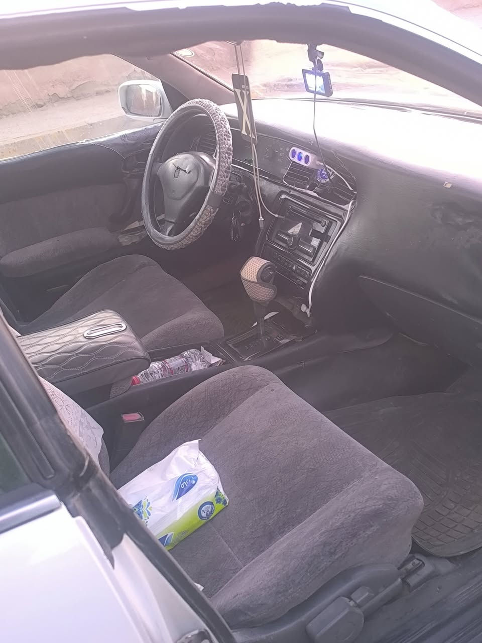 السلام عليكم
بطة منفصل موديل 1993رقم انكليزي هزة جديدة مداور ثاني يوم تخم تاير جديد تبريد ثلج سيارة محرك 2500 ديلكو مناقصها شي تراي وين ميعجبك سعر 55 وبيها مجال الاتصال على الرقم 
مكان ديوانية 
 ‏‪0780 285 4458‬‏
