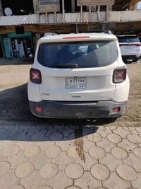 سياره موديل 2018 مكينه 2400السياره ابيه مكان صبق بس اني كلك مصبوقه حزا...