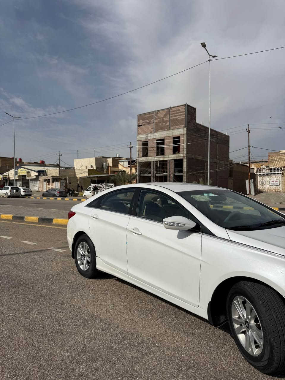 للبيع هيونداي سوناتا موديل 2011
📌 رقم 40 دولي – إنجليزي جديد (رقم أربيل)

السيارة كلش نظيفة ومكفولة
✅ بيها باردات بسيطات
✅ ماشية 125 ألف كم
✅ جاهزة من جميع النواحي (تشغل وتطلع)

🔹 المواصفات:
• محرك 2400
• ويلكب حديث
• غرفة السيارة نظيفة
• القشر نظيف جدًا
• تبريد ممتاز
• نظافة السيارة عالية

📍 المكان: النجف – حي السلام
📞 رقم التواصل: *********** النجف, العراق
