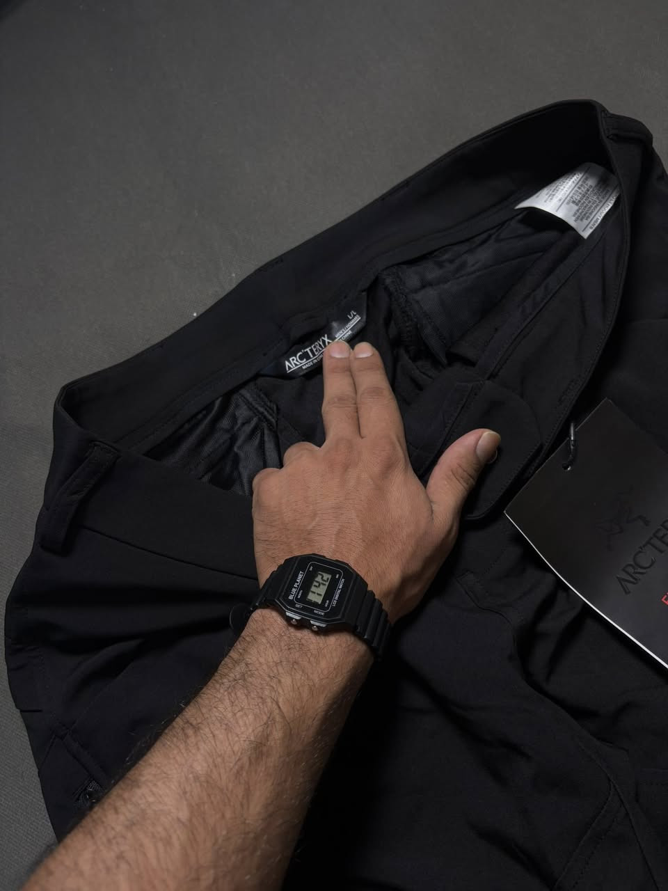 ARC'TERYX- GORE- TEX
نظافة 100%بعده بل ليبل
قياس٣٤.٣٥
يتوفر توصيل5 الاف لجميع محافظات العراق


**إذا كنت صاحب هذا الإعلان وتريد حذفه لأي سبب، رجاءا أرسل رسالة إلى الدعم الفني**