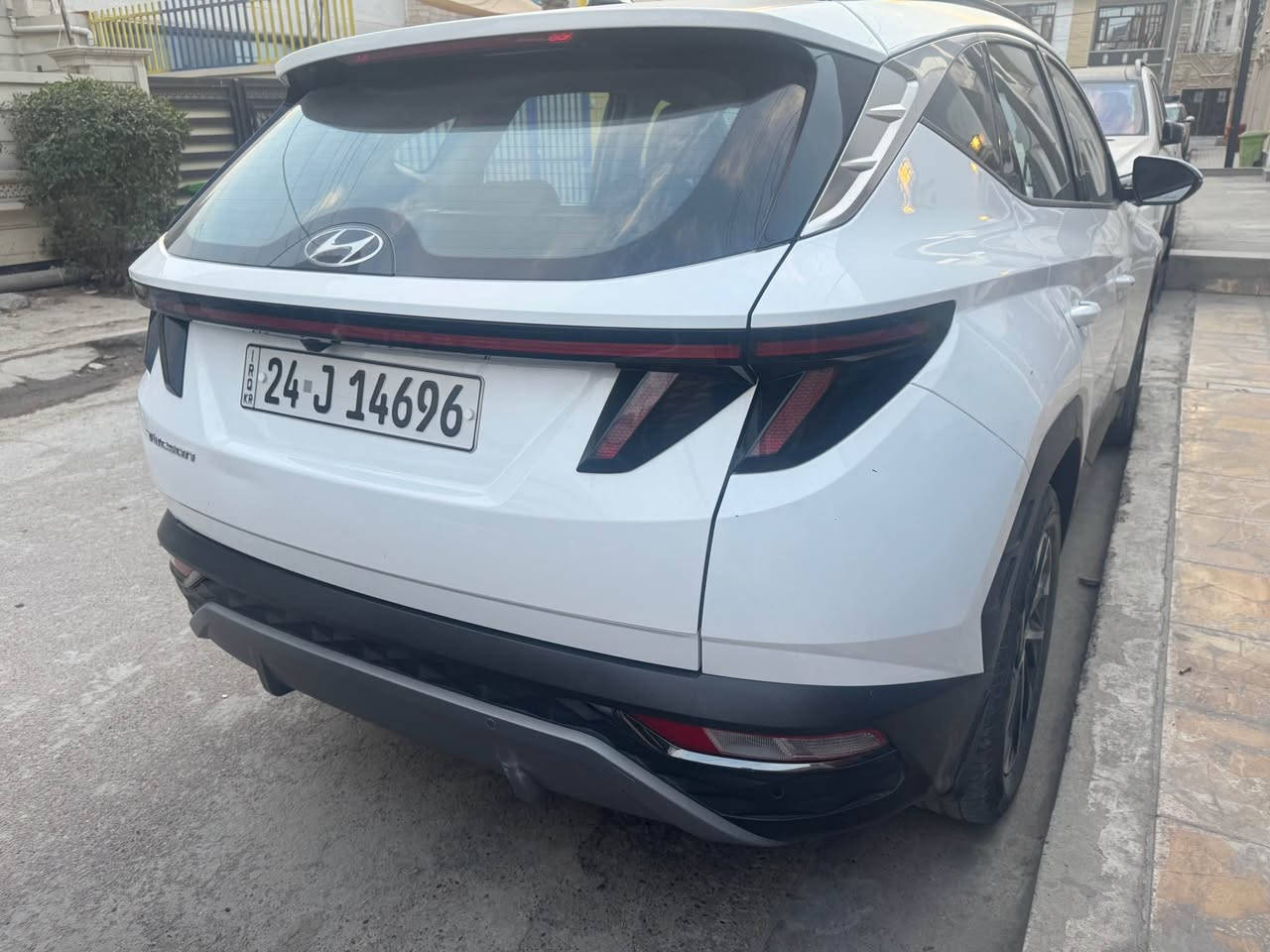 هونداي توسان 2023 – وارد خليجي ✨
🔹 العداد: 64,000 كم
🔹 مقاعد أمامية كهرباء
🔹 مرايا متحركة كهرباء
🔹 ستائر أبواب خلفية
🔹 كامرة + حساسات خلفية
🔹 بصمة تشغيل + دخول ذكي
🔹 شاحن وايرلس

💰 السعر: 205 ورقة
📞 للاستفسار: ***********

العنوان / بغداد بغداد, العراق
