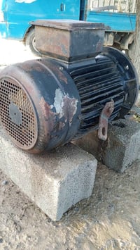 ماطور كهربائي 15 حصان ضغط عالي   3000 دوره شغال نضيف جدا سعر 450  تواص...