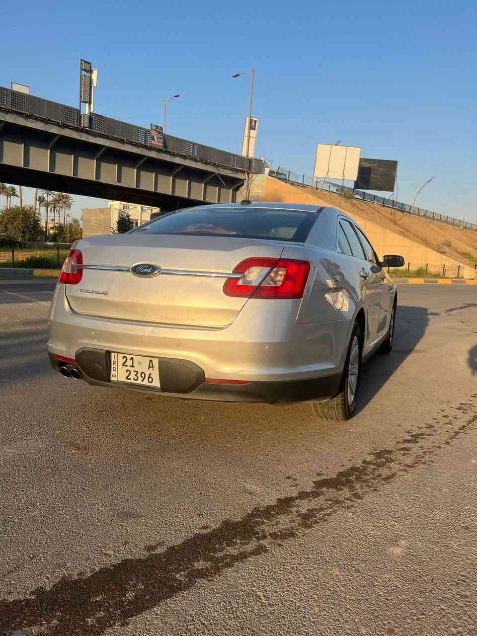 توروس موديل ٢٠١٠ وارد أمريكي داخله كلين بالعراق صار بيه ضربه خفيفه من الخلف بالدعاميه وشخط خفيف بالابواب سياره نضيفه جدا مكينه مفتوحه لغرض تبديل الواتر بمب تدفئه تبريد كله بشرط رقم سليمانيه بسمي مكينه وكير بشرط حداديه نظيفه مكاني بعقوبه المركز السعر ١٠٥ تليفون ***********
