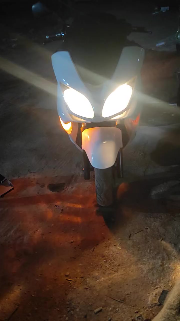 سلام عليكم فورزه 09لبيع مكان ناصريه مركز سعر قيم بمايرضه الله اتصال ***********
