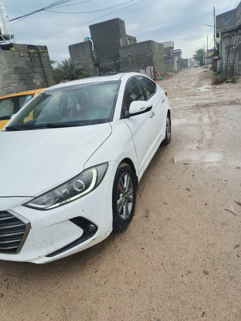 اسلام عليكم النتره خليجي2018 فول عده البصمه للبيع او مراوس بسورنتو سنتافي بيه صفحه رش صبغ بدون دواخل  وبيه مكان بارد مكاني كربلاء سعر البيع 125 للستفسار اكثر لاتصال ***********
