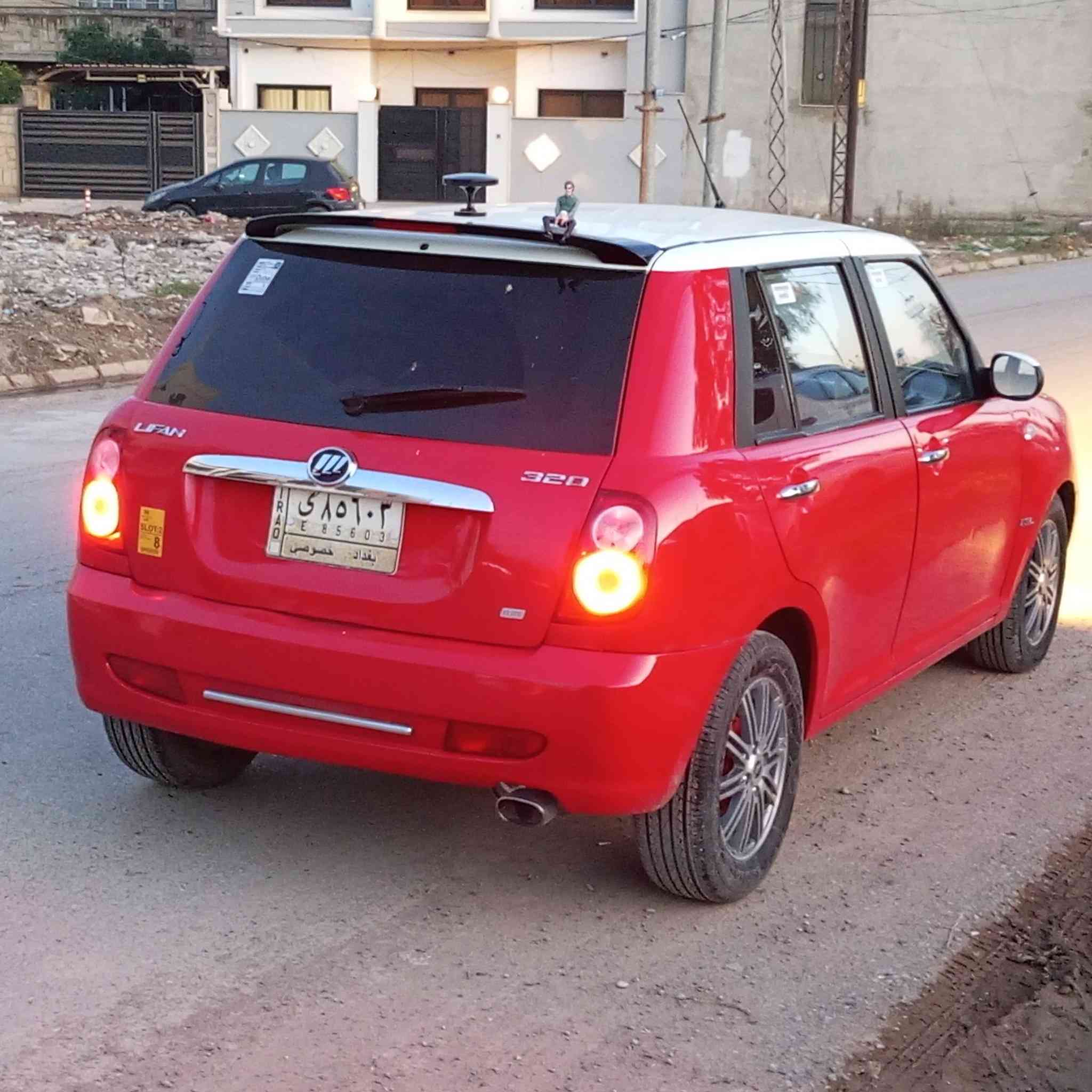 $$49
***********
ليفان مستر بن 2013 صبغ فقط قبر صندوق بدون طخه وبدون معجون رقم بغداد مشروع وطني ماشيه 136 الف سياره حيل جديده  شرط تحويل ومكينه اثر نفخ
