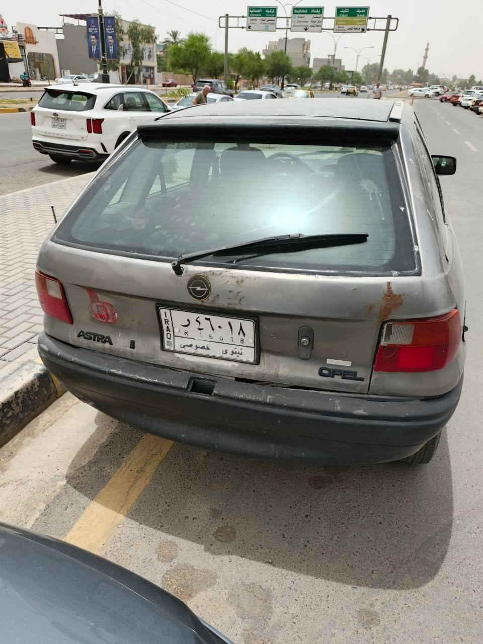 أوبل أسترا موديل 91 جنطه لون رصاصي حجم 16مكينه وگير شرط طخم تاير باتري جديد تغليف داخل جديد صدر امامي وخلفي السعر 45الاتصال على الرقم *********** او المراسله عالواتس اب شرط التحويل
