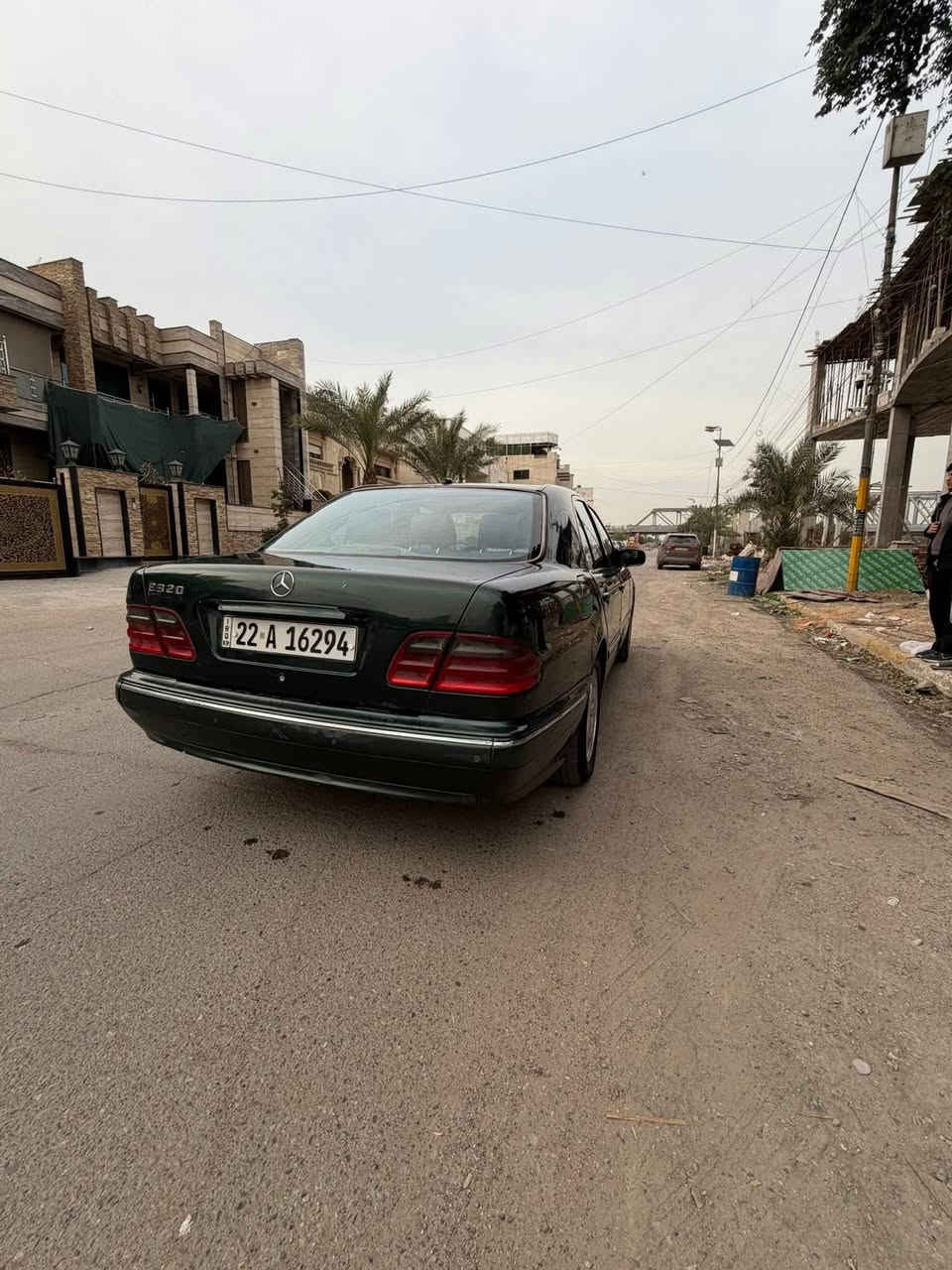 للبيع فقط مرسيدس ام عيون موديل 2000

رقم اربيل انكليزي دولي عندي وكالة تحويل ثاني يوم

السعر 106$ 

مصبوغة عام مكفولة من الكص 

محرك 6 سلندر (V) المرغوب 

محرك بلادي وناعمه

سلايد روڤ

تبريد ثلج بمعنى الكلمة

تدفئة

كشنات كهربائية

ستيران كهرباء تحكم ستيرن

شاشة 

داخل اسود

غرفه دشبول مقاعد جلد  

فتحه  سلايد

صدر جديد

تخم تاير جديد

سياره فول مواصفات 

بردة خلفية

مكان السيارة بغداد الكرخ الجعيفر قرب نادي الزوراء

للاستفسار *********** واتساب
