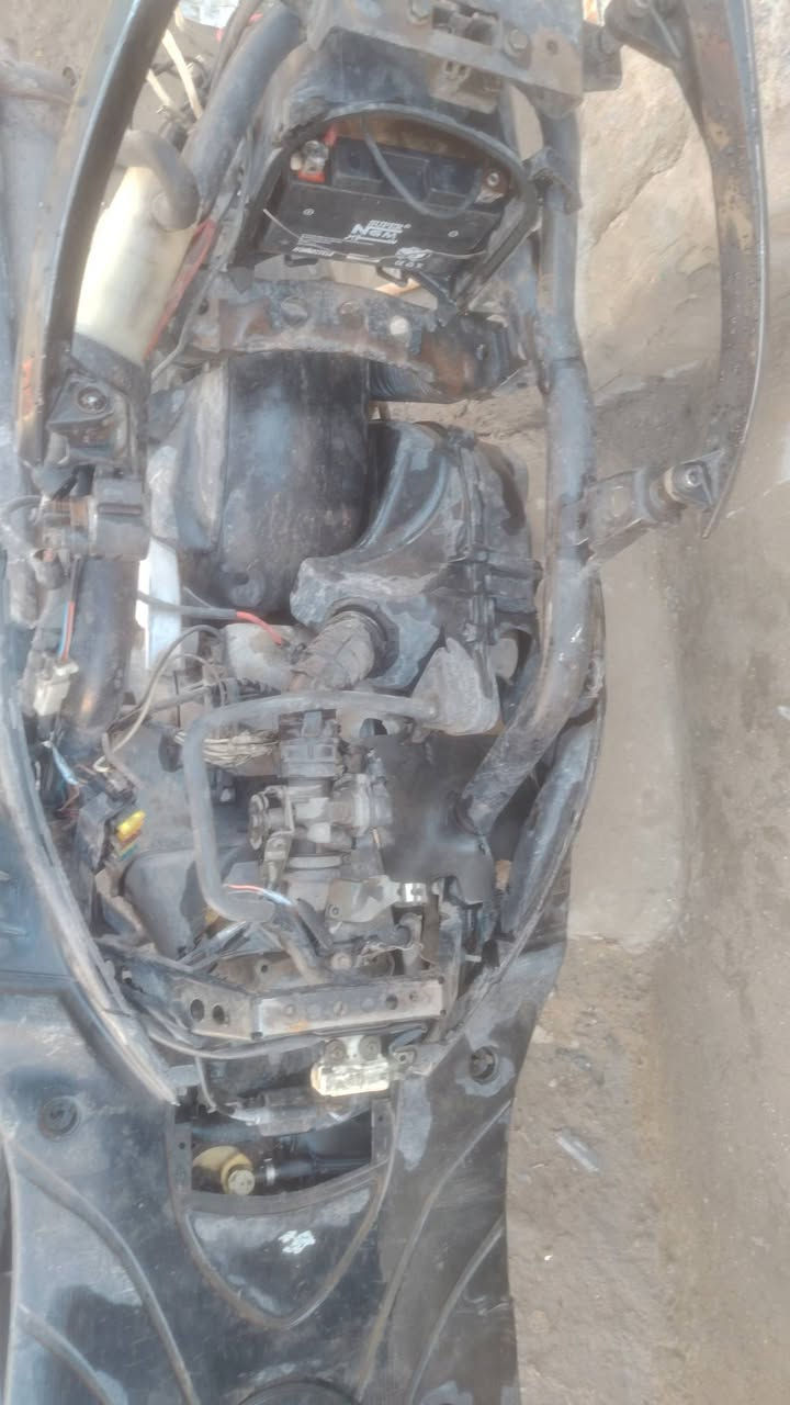 سكنس فحل البيع او مراوس بماكس مال لعب عوزه قبل بانزين بس وغراضه موجوده كشن وياها زوج كلجات رياضي يديات رياضي موجود اذا لبيع، 250،الف***********
