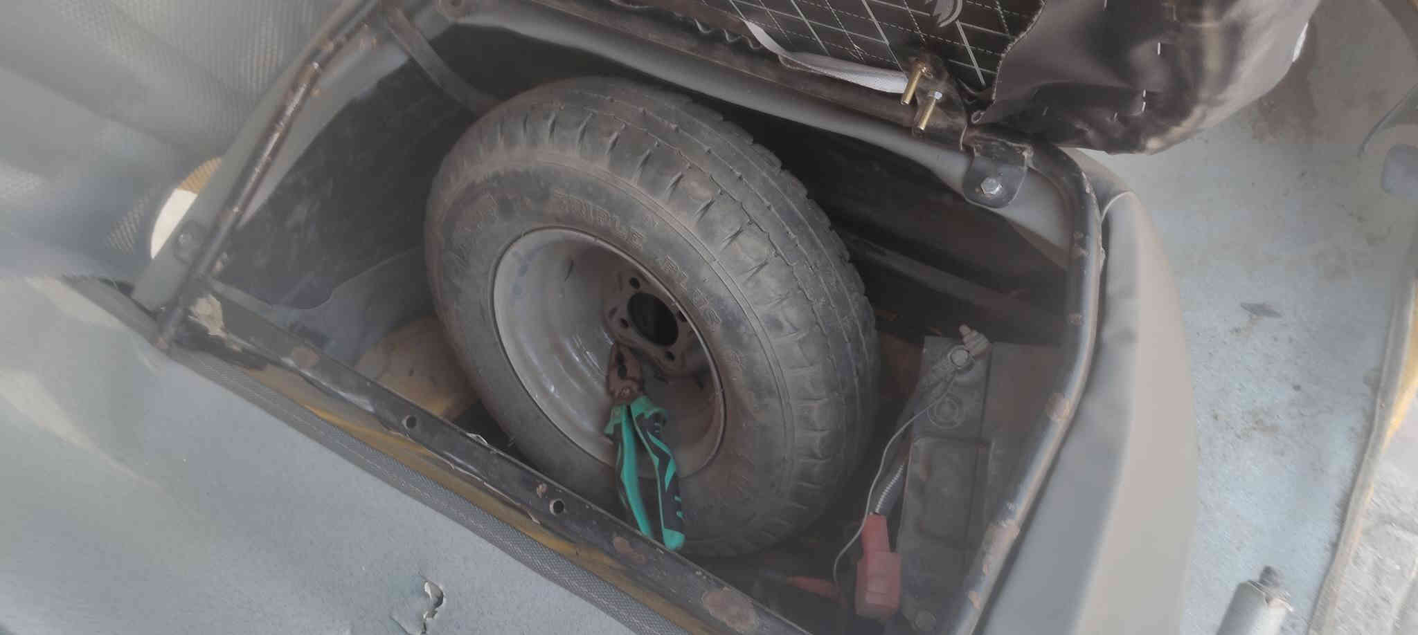 السلام عليكم تكتك موديل 20 تكتك خير من الله  مرقمه رقم و سنويه اكفلك مكينه و رقم و كشر شوفت عينك. تكتك مرتبه حلوه جاهزه اي عطل ما بيها اي نقص ما بيها. سعر خاص. بغداد الحبيبي***********
