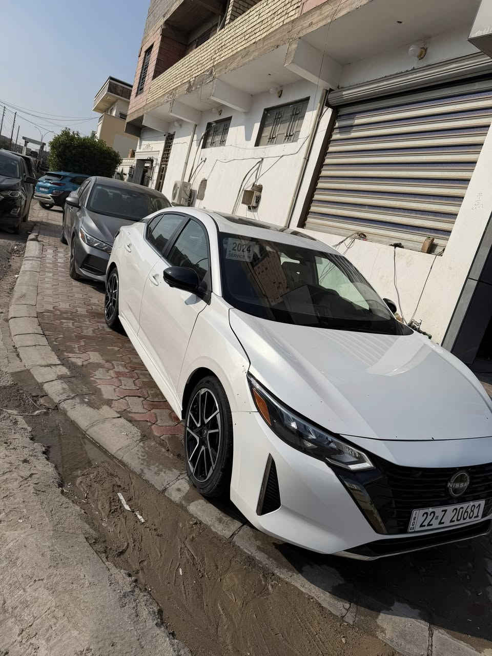 السلام عليكم 
سنترا 2024 SR فول فول 
ضررها بنيد فقط بدون شاصي 
مواصفات ل Sr معروفه خمس كامرات 
تحديد مسار رادار امامي خلفي حساس خلفي هيتر جشن كشن جلد كرسي كهرباء فتحه سقف بصمه تدعم نضام الكار بلي  عداد المسافه 20000 رقم اربيل ب 155 وبيه مجال شي بسيط بسمي تحويول مباشر 
***********
