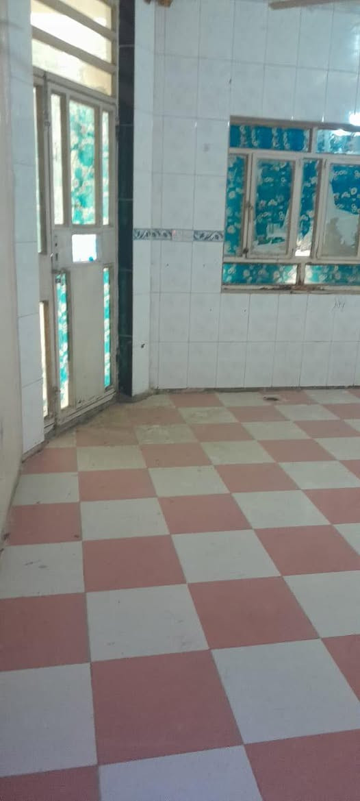 🏘🏘 بيت للبيع ديالى خانقين خلف باخجة خوشي مساحة 130 متر طابق واحد 
1 غرفة نوم واستقبال وصالة داخلية ومطبخ ومجمع صحيات داخلي وخارجي ويتونة 

السعر / 27 مليون بي مجال بسيط 

للأستفسار اكثر اتصال بالارقام فقط 

***********
***********
مكتب فريا مرفق للعقار
