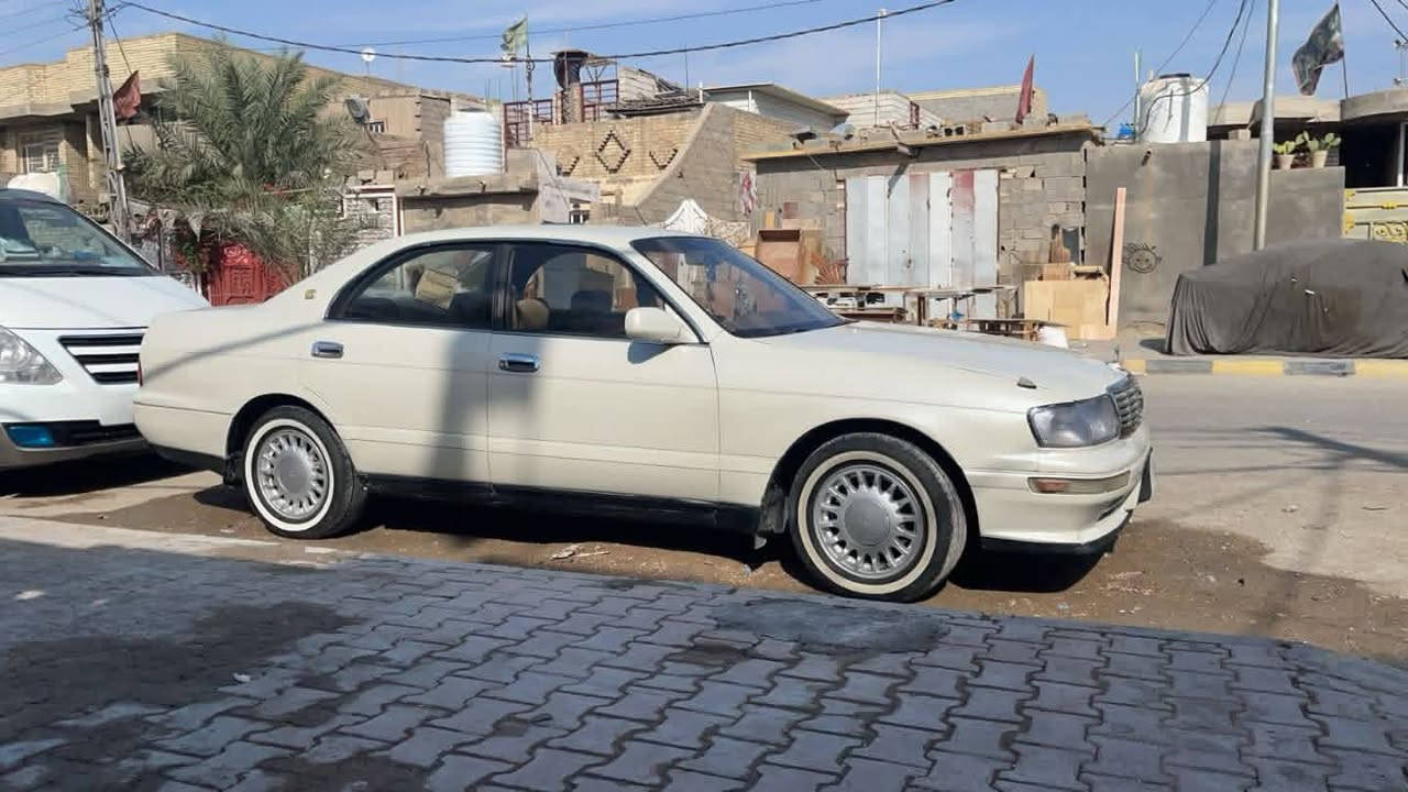 سلام عليكم كراون بطه موديل 1992 رقم بغداد بسمي سنويه لغايه27 بيع او مراوس بمارك
مكينه وكير جدد حاويه صبغ عام 
مكفوله من نقل وكص تخم تاير تبريد 
كهربائيات كله شغال 
السعر 55وبيهه مجال
مكان السياره واسط صويره
***********
