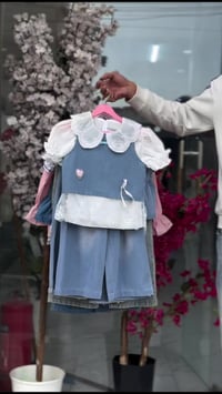 خدمة توصيل • ملابس اطفال