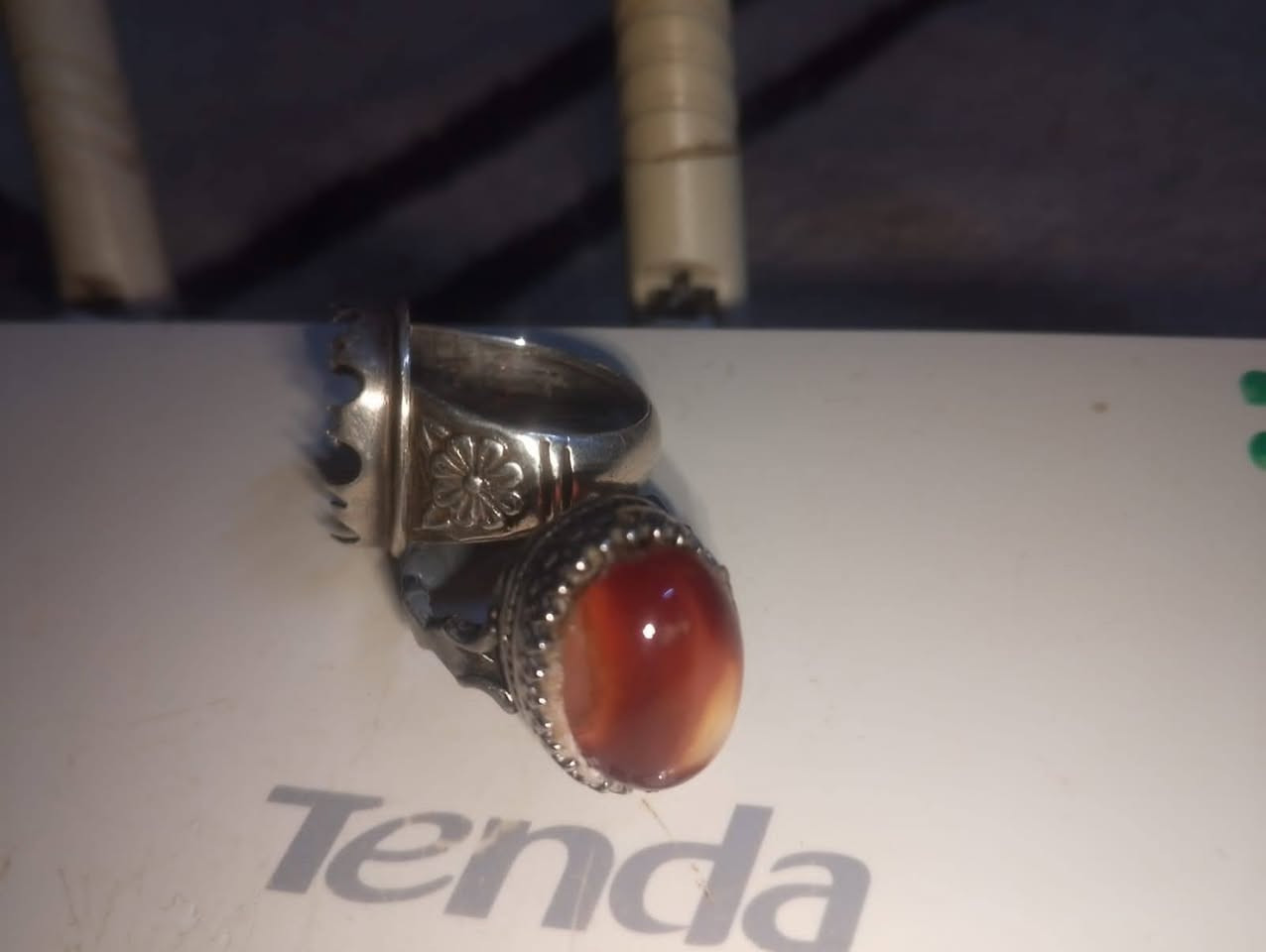 السلام عليكم راوتر ب10و ومسدس تفريج ب15
و محبس فضه الوحد5 
***********
